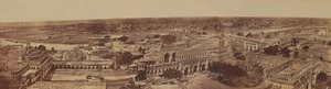 インドの反乱に関連した29枚の写真のコレクションからのインドの都市景観、c.1858 作： English Photographer